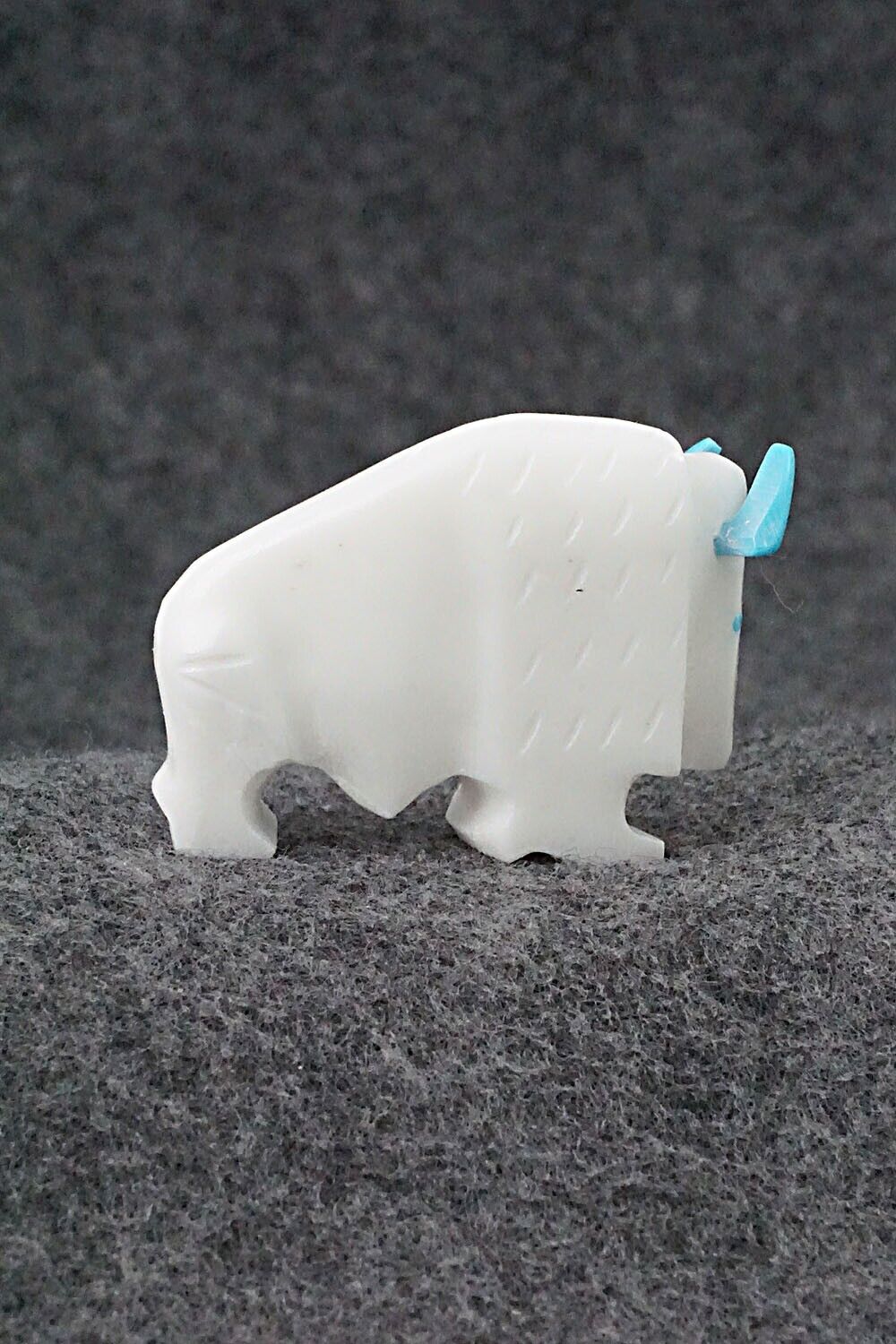 Buffalo Zuni Fetish Carving - Todd Etsate