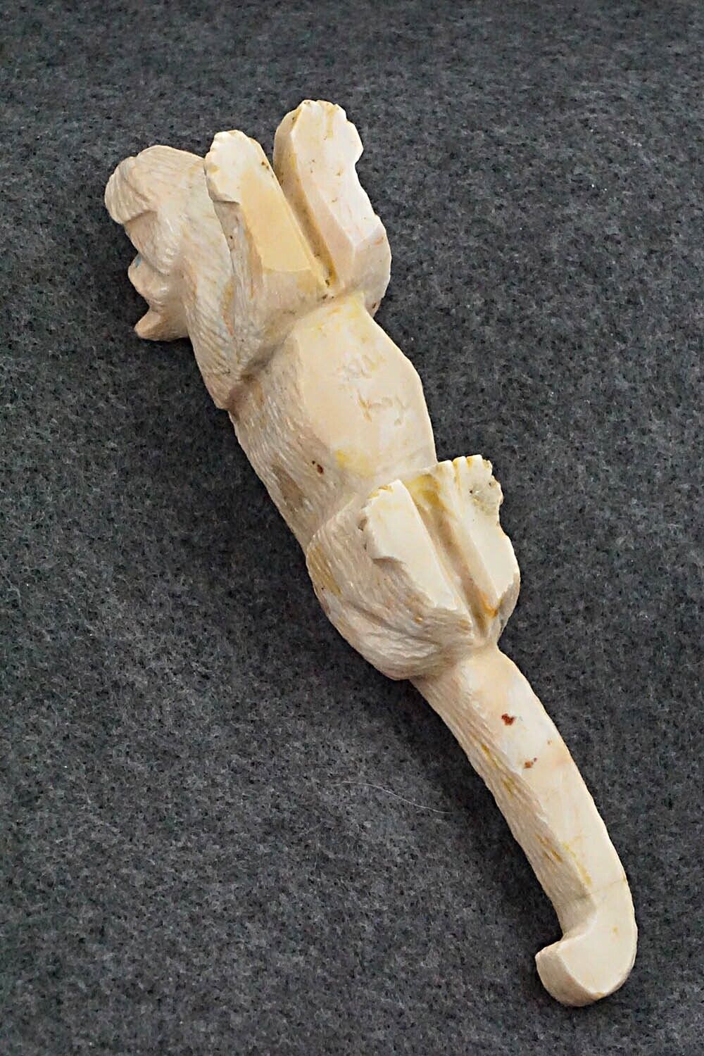 Mountain Lion Zuni Fetish Carving - Tony Mackel