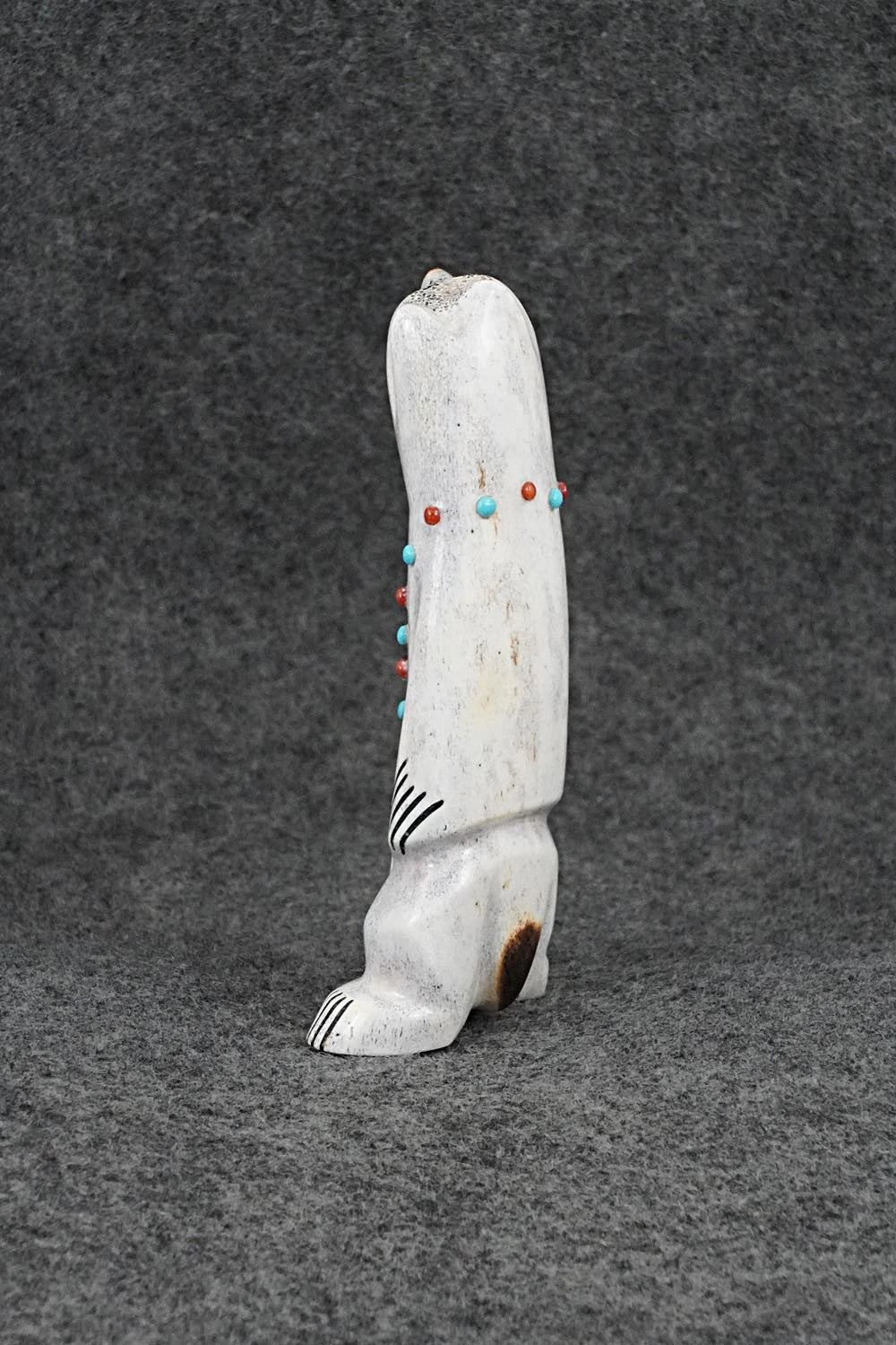 Bear Zuni Fetish Carving - Claudia Peina