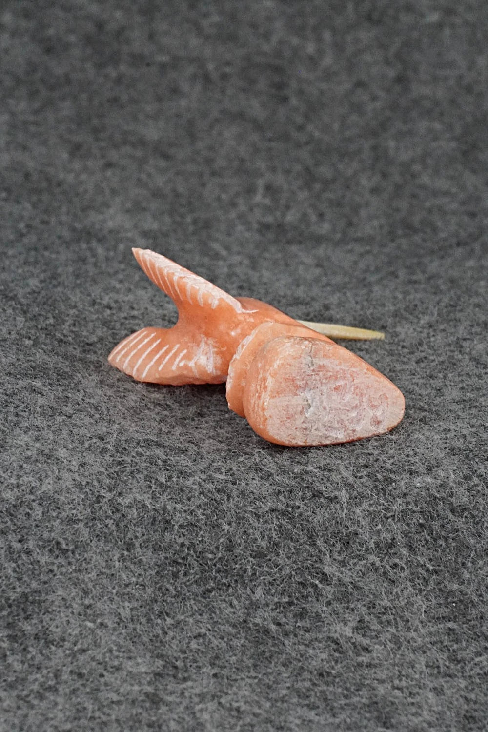 Humming Bird Zuni Fetish Carving - Justin Red Elk