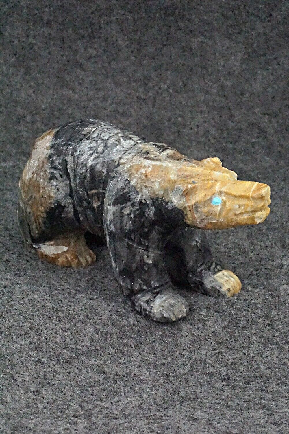 Bear Zuni Fetish Carving - Herbert Him