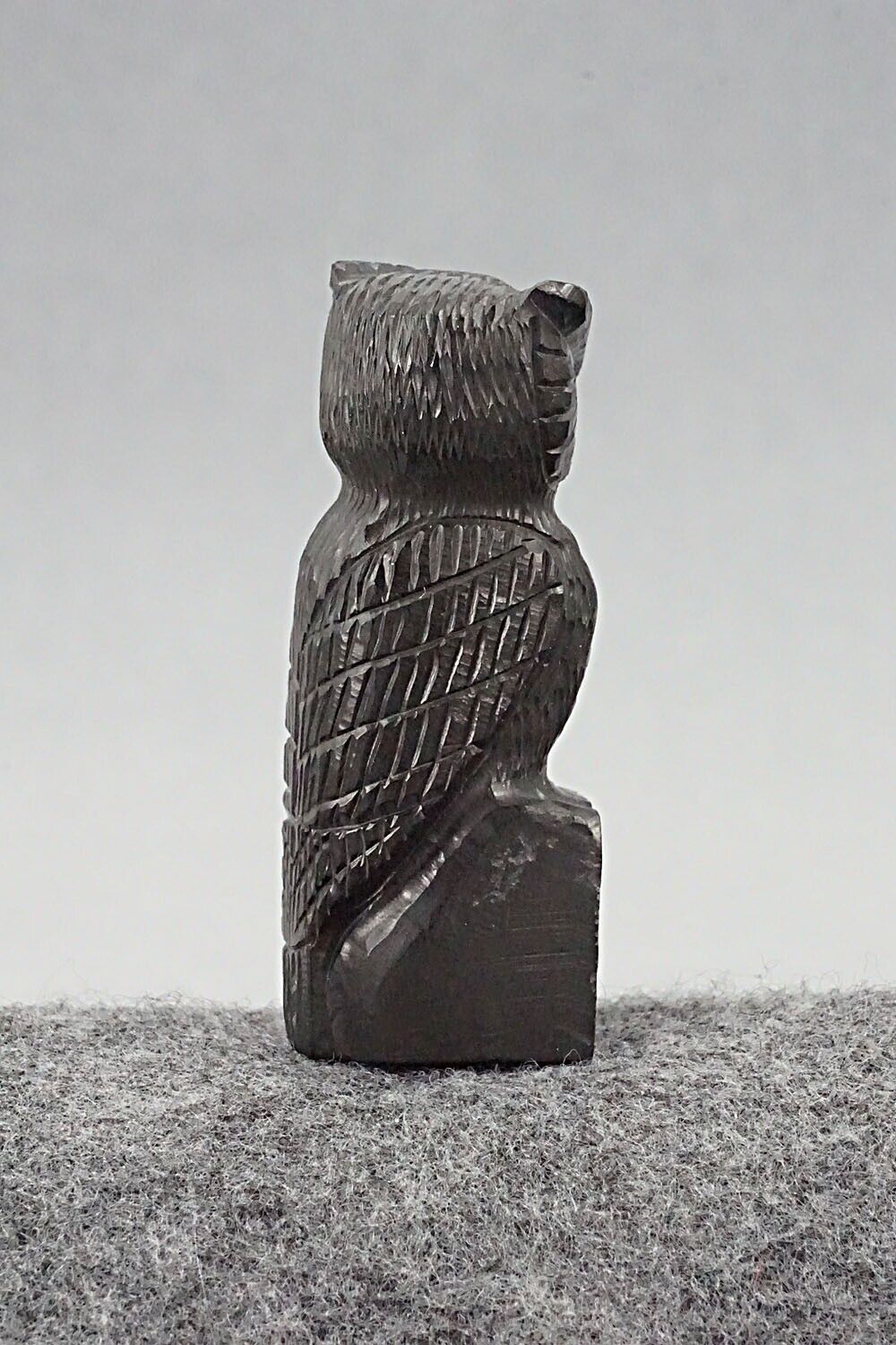 Owl Zuni Fetish Carving - Chris Peina