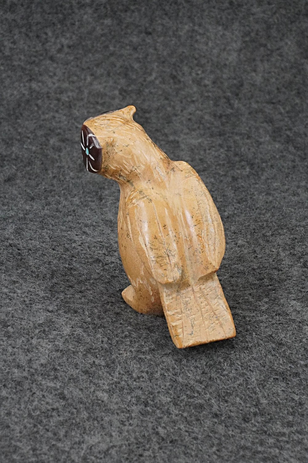 Owl Zuni Fetish Carving - Freddie Leekya