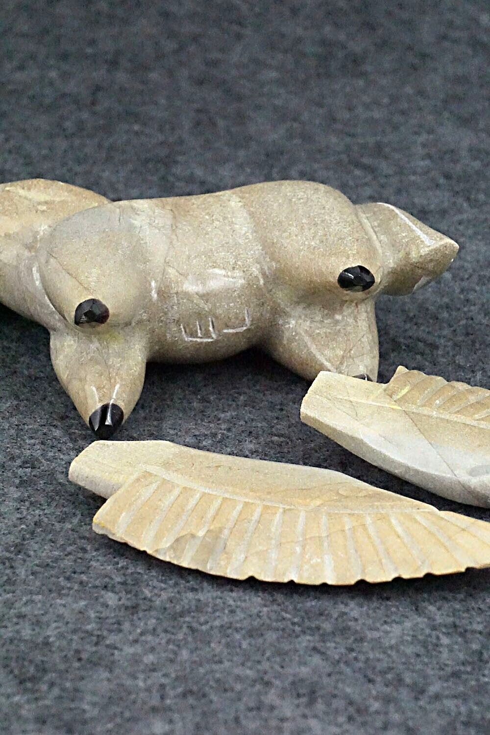 Pegasus Horse Zuni Fetish Carving - Enrike Leekya