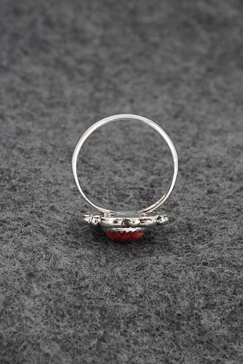 Spiny Oyster & Sterling Silver Ring - Frieda Martinez - Size 7