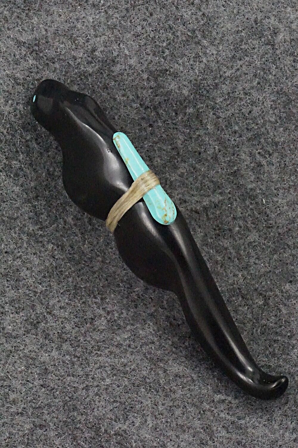 Mountain Lion Zuni Fetish Carving - Herbert Halate