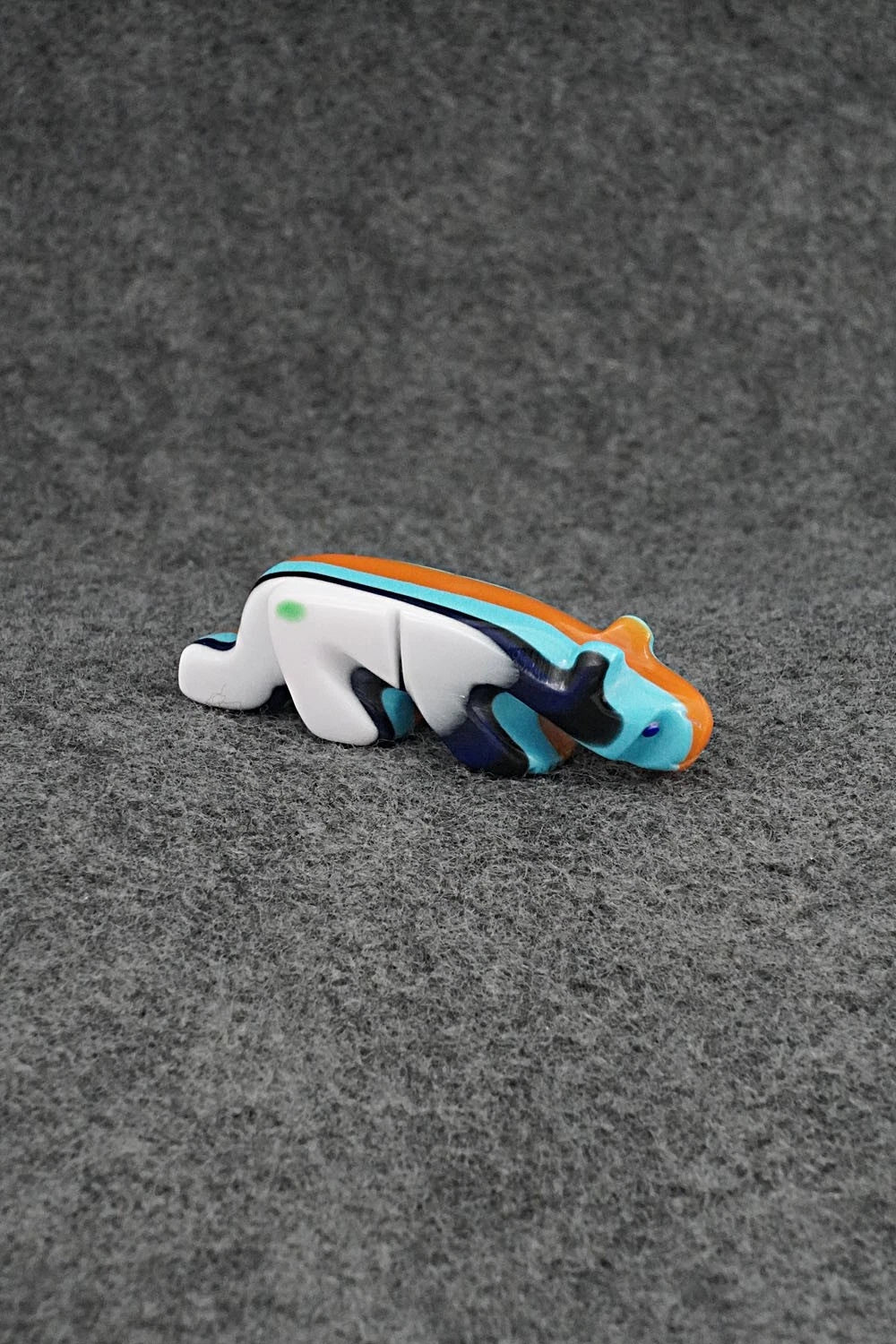 Mountain Lion Zuni Fetish Carving - Reynold Lunasee