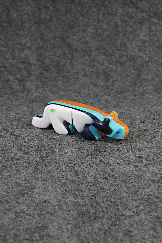 Mountain Lion Zuni Fetish Carving - Reynold Lunasee