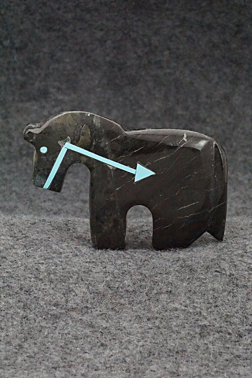 Horse Zuni Fetish Carving - Bernard Laiwakete