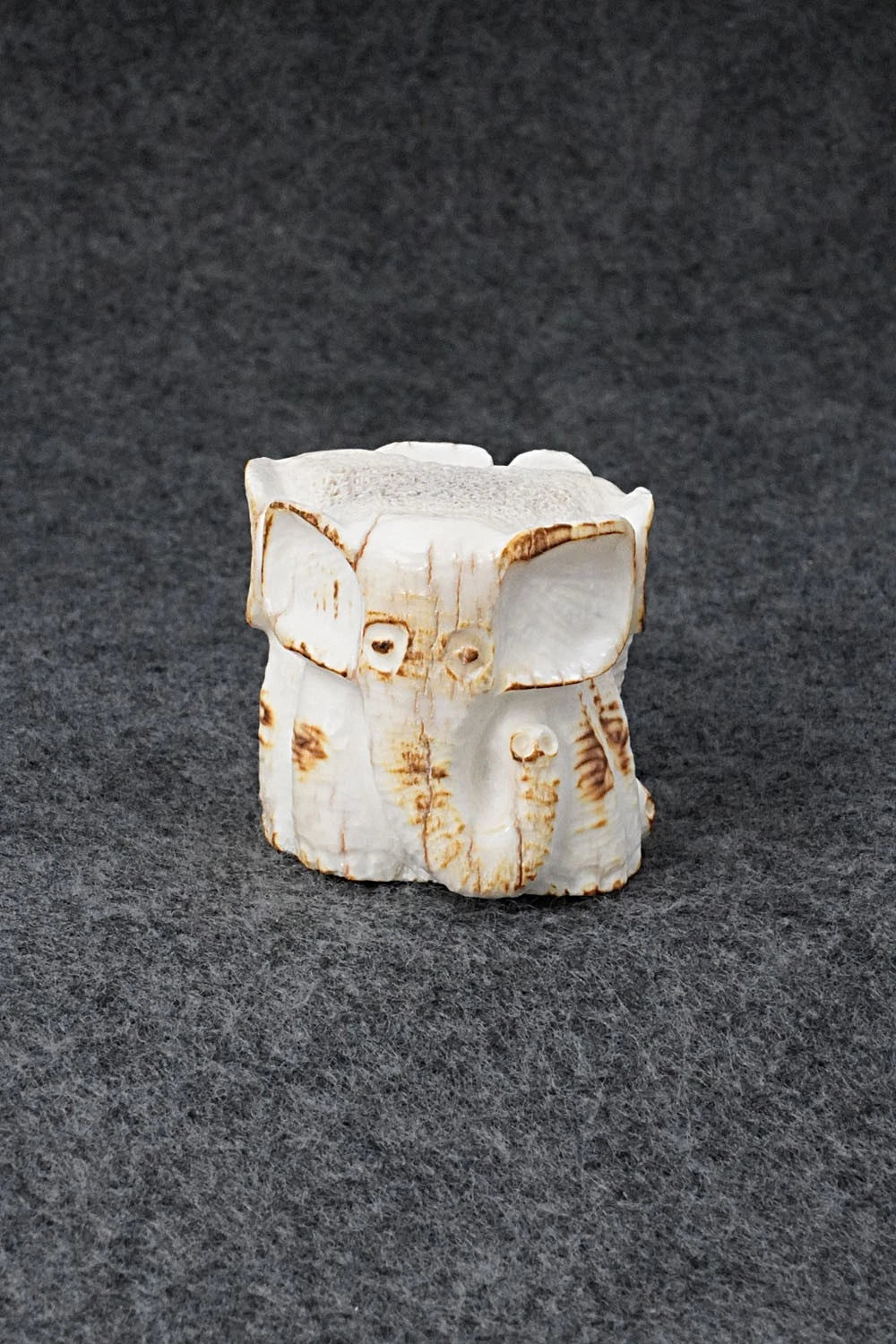 Elephant Zuni Fetish Carving - Maxx Laate