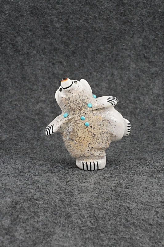 Bear Zuni Fetish Carving - Claudia Peina