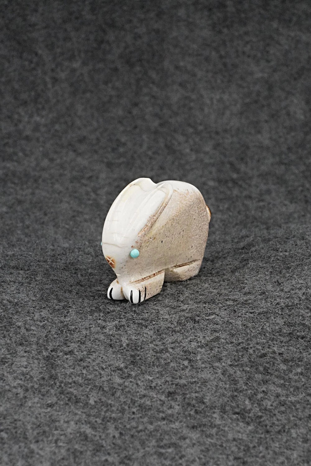 Rabbit Zuni Fetish Carving - Claudia Peina