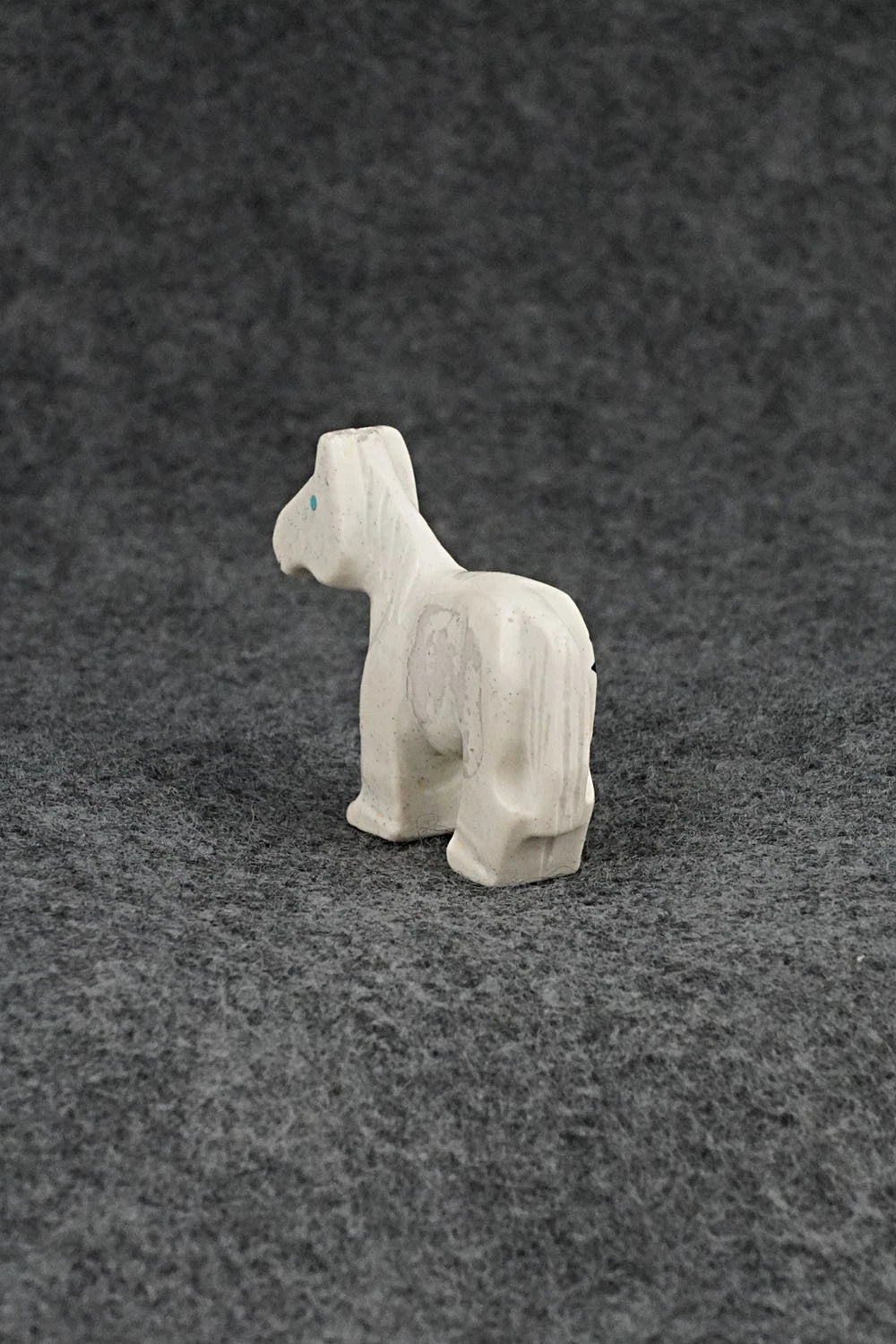 Horse Zuni Fetish Carving - Carol Martin