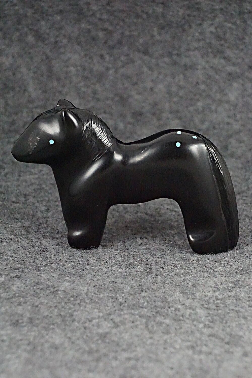 Horse Zuni Fetish Carving - Herbert Halate