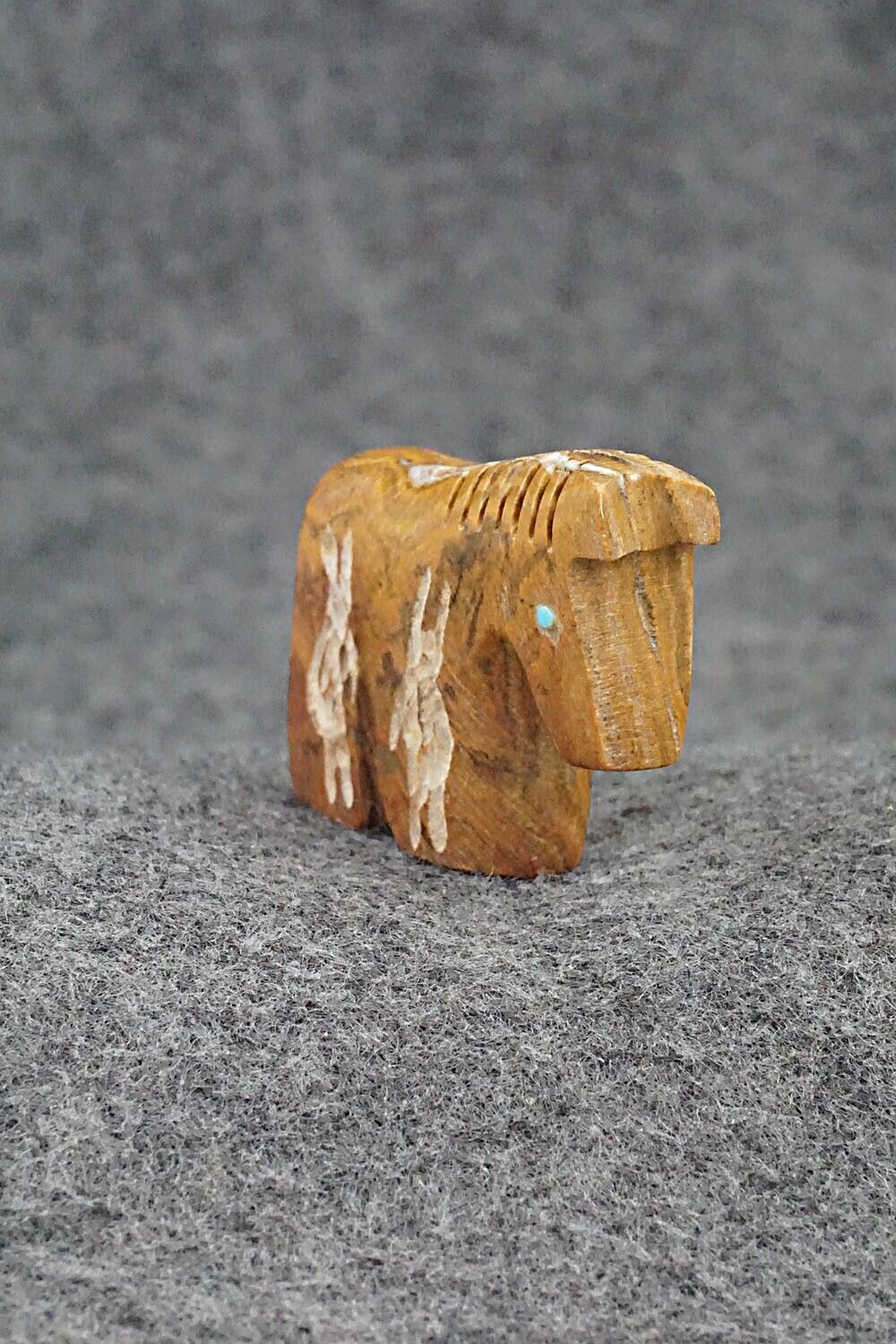 Horse Zuni Fetish Carving - Tyrone Poncho