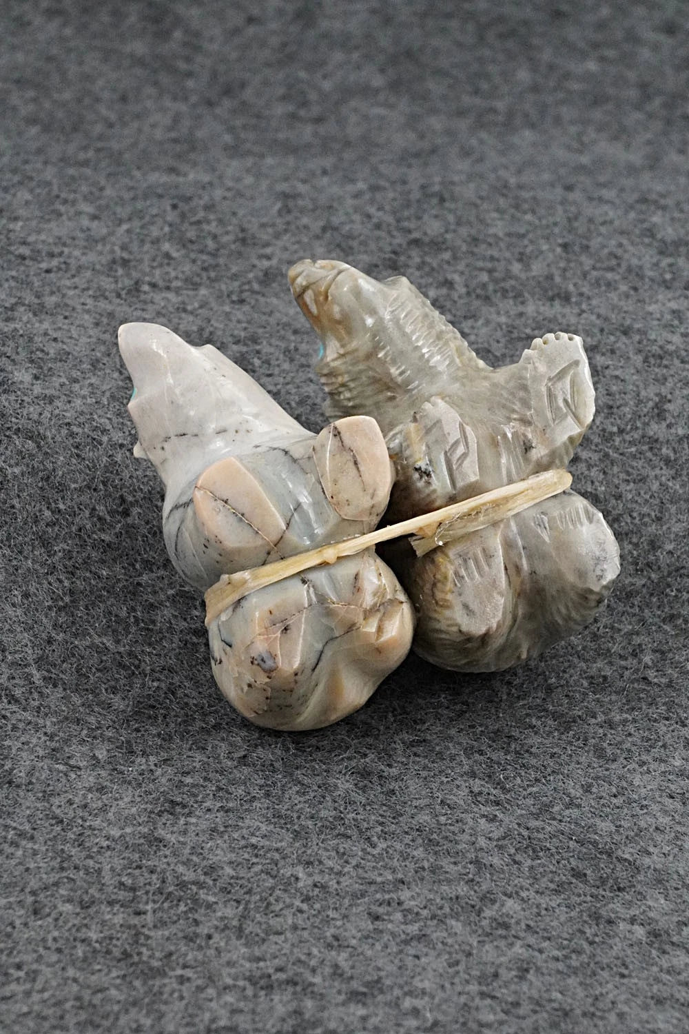 Bear Zuni Fetish Carving - Farlan & Paulette Quam