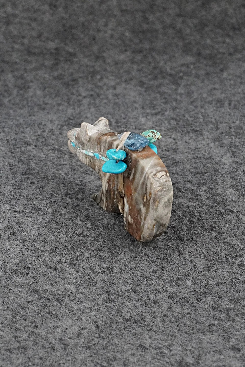 Bear Zuni Fetish Carving - Cletus Natewa