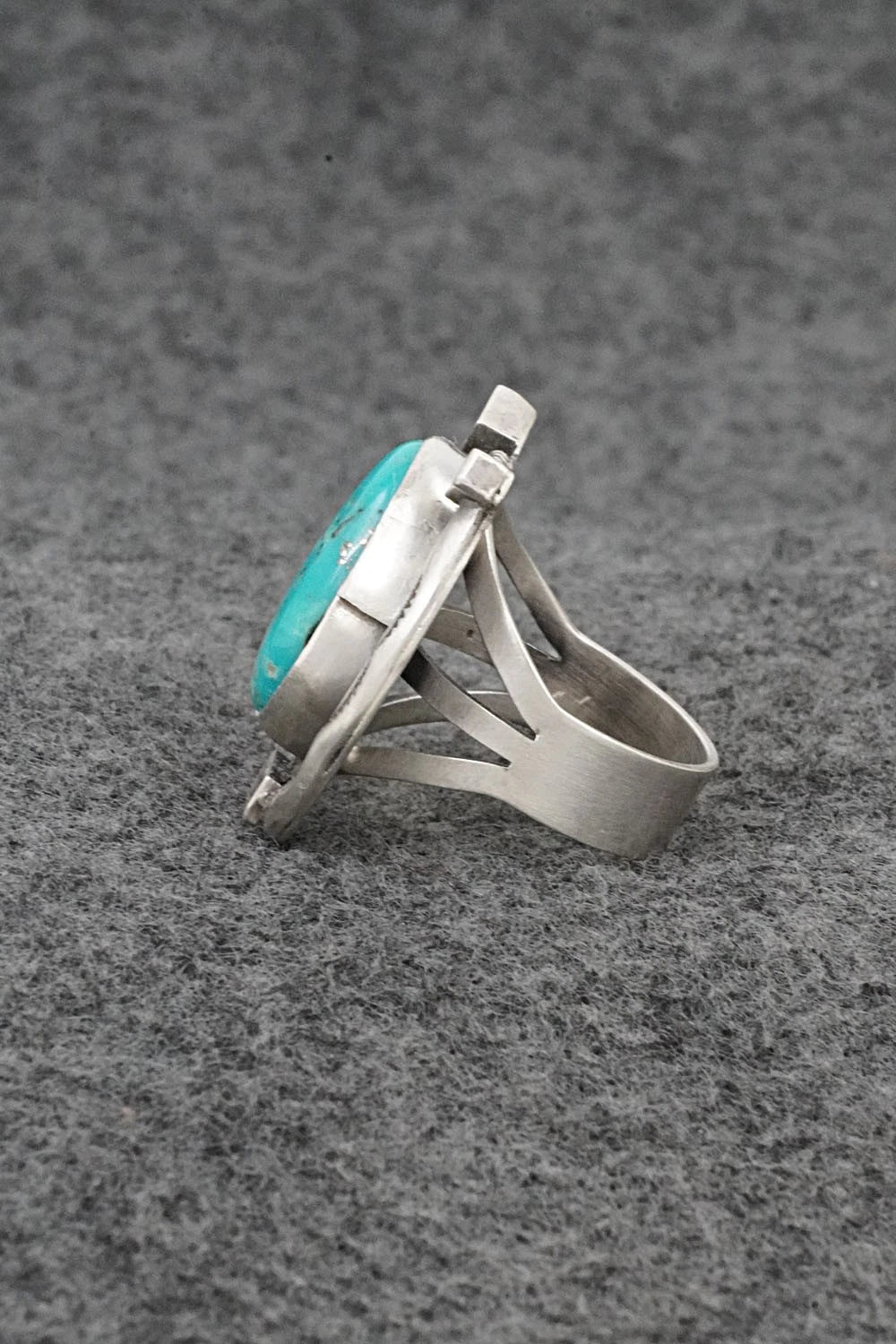 Turquoise & Sterling Silver Ring - Bobby Johnson - Size 7.5