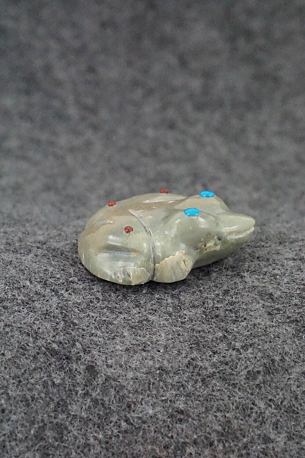 Frog Zuni Fetish Carving - Gordon Poncho