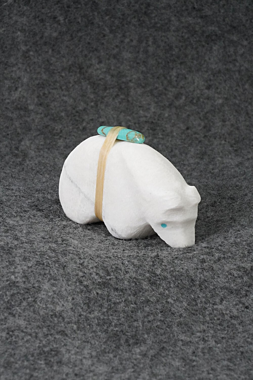 Bear Zuni Fetish Carving - Herbert Halate