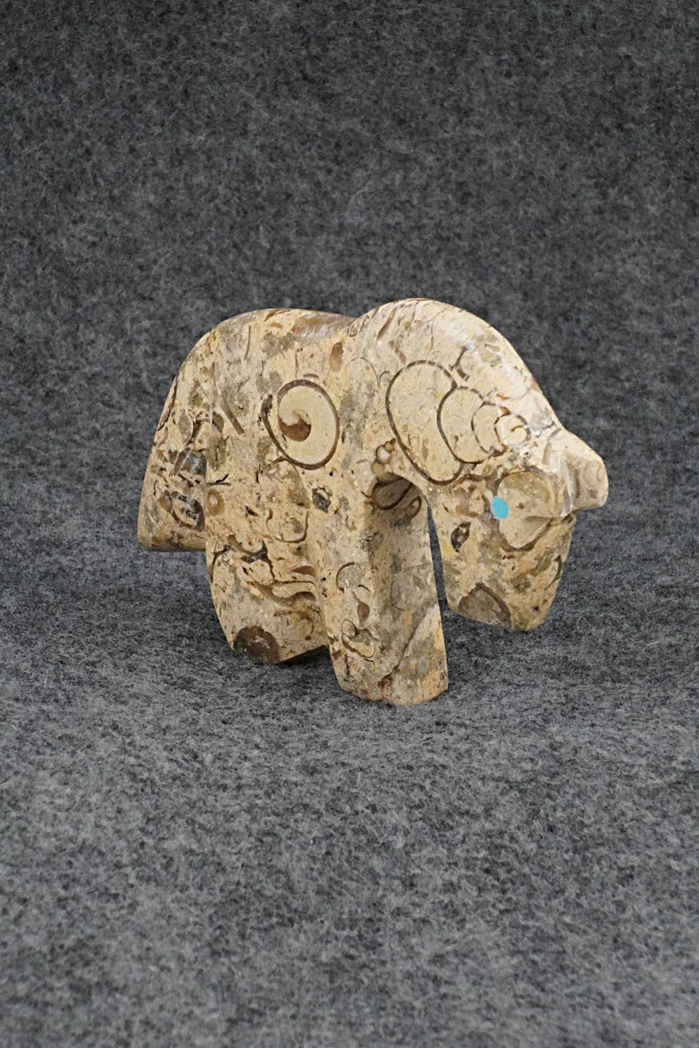 Horse Zuni Fetish Carving - Kenric Laiwakete
