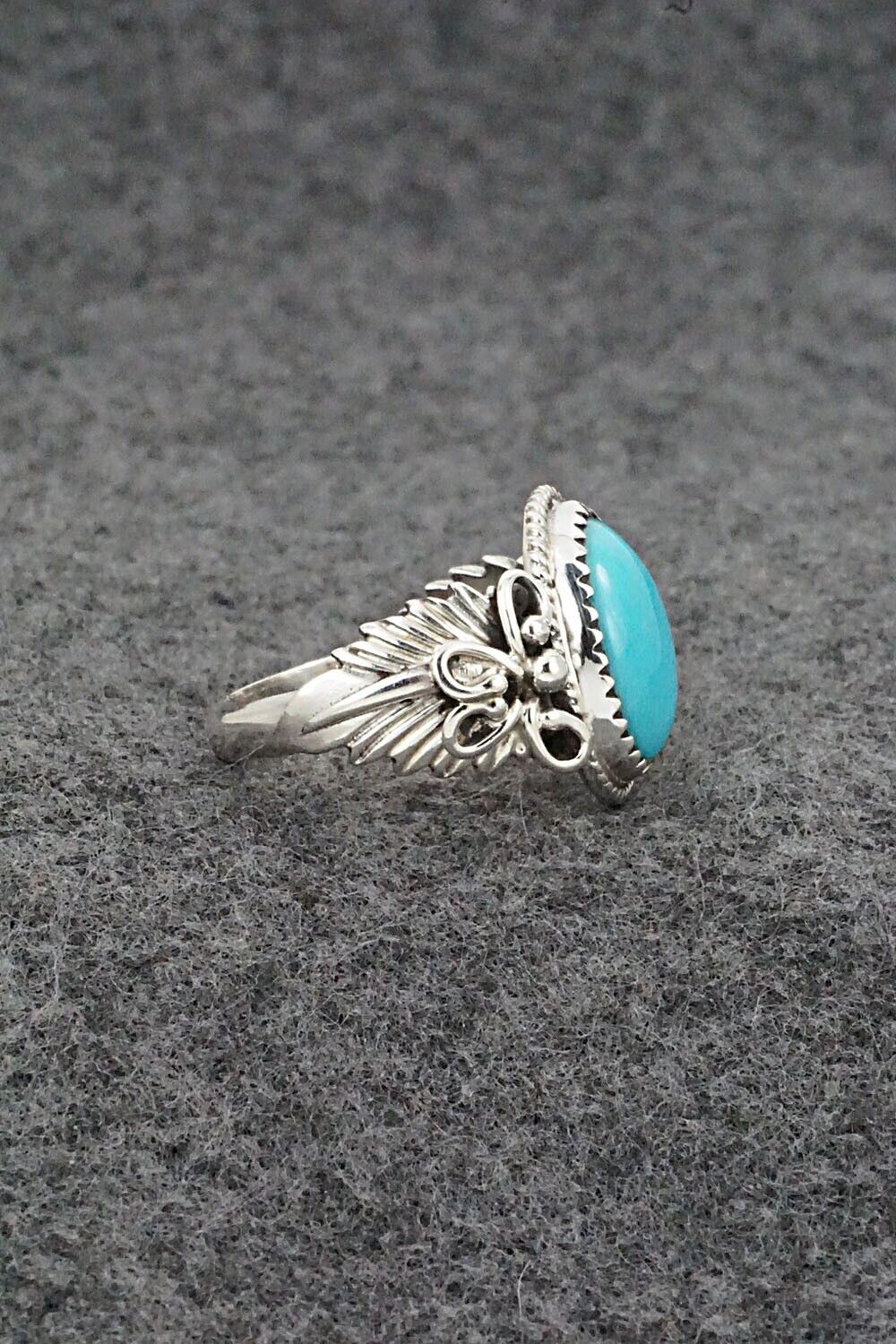 Turquoise & Sterling Silver Ring - Jeannette Saunders - Size 7.5