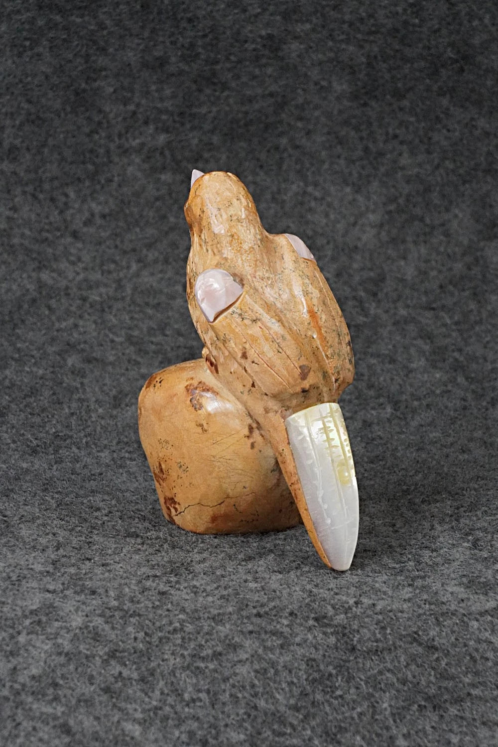 Bird Zuni Fetish Carving - Freddie Leekya