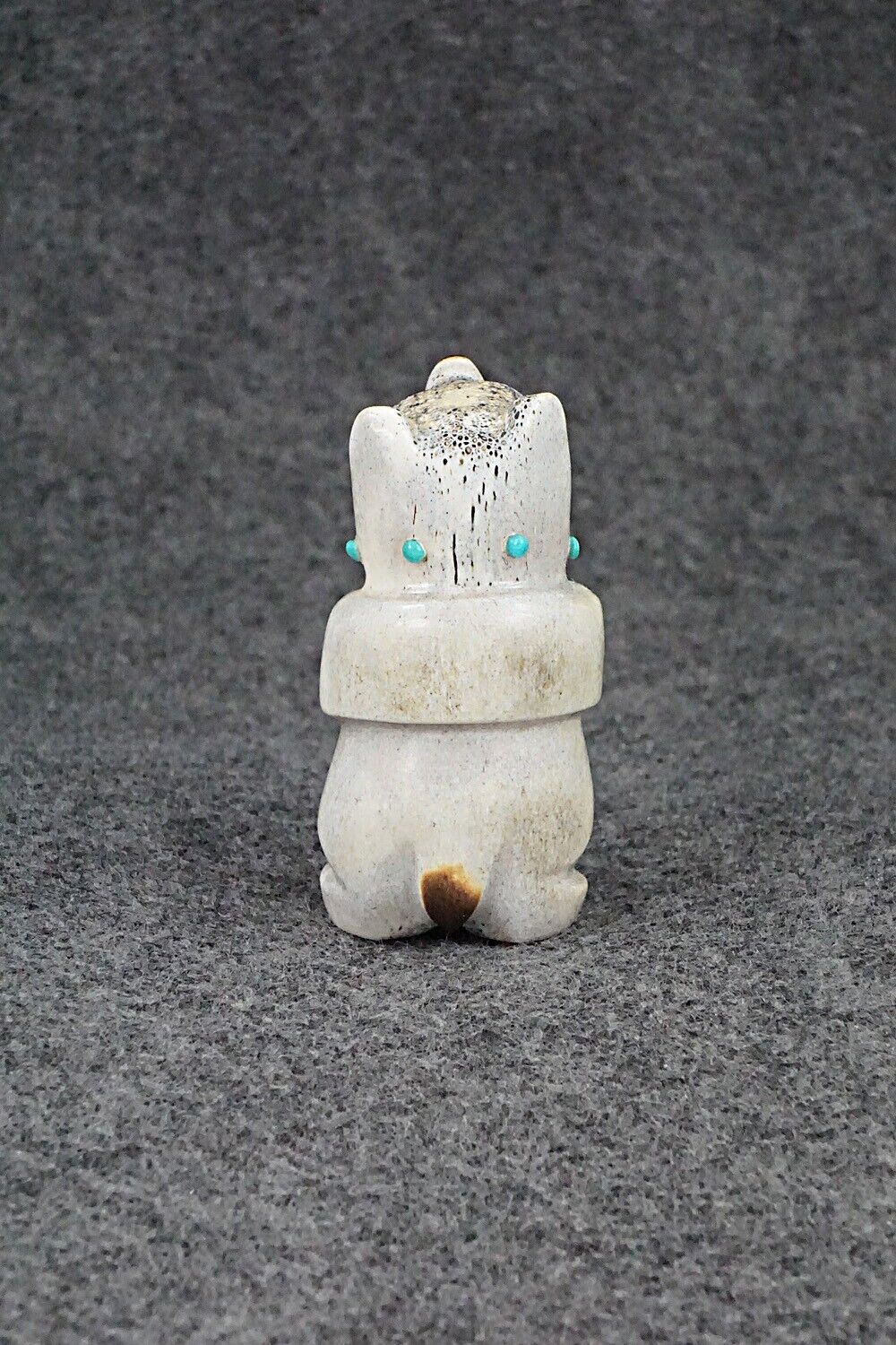 Bear Zuni Fetish Carving - Claudia Peina