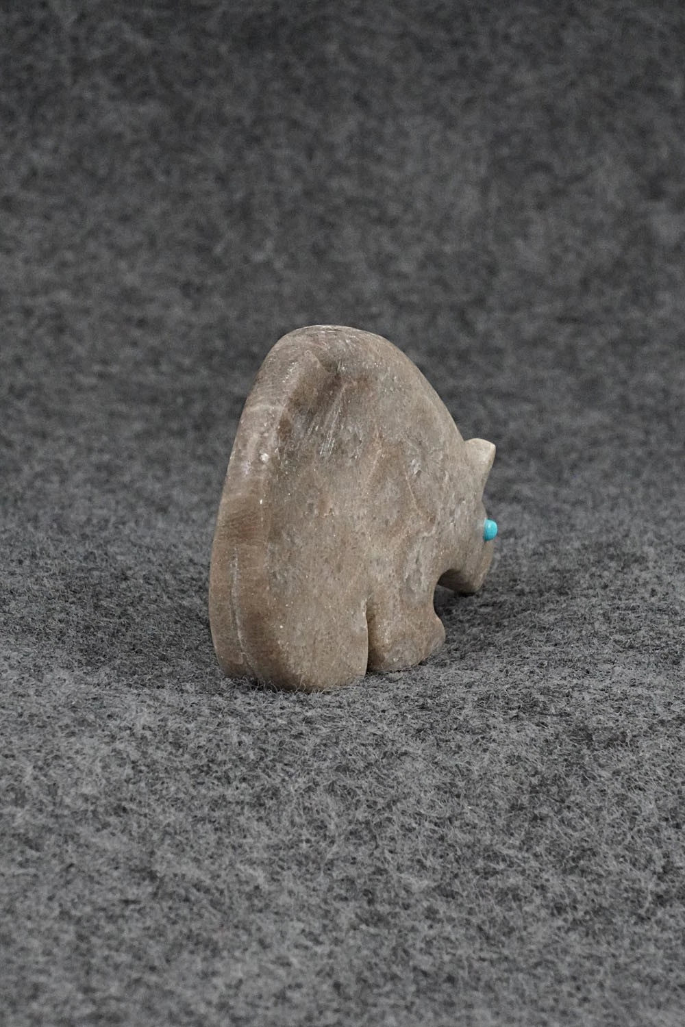 Bear Zuni Fetish Carving - Ronnie Lunasee