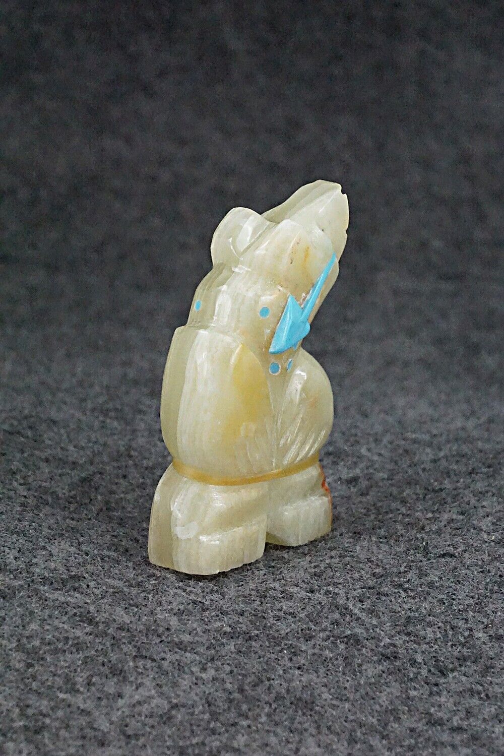 Bear Zuni Fetish Carving - Bennie Bacy