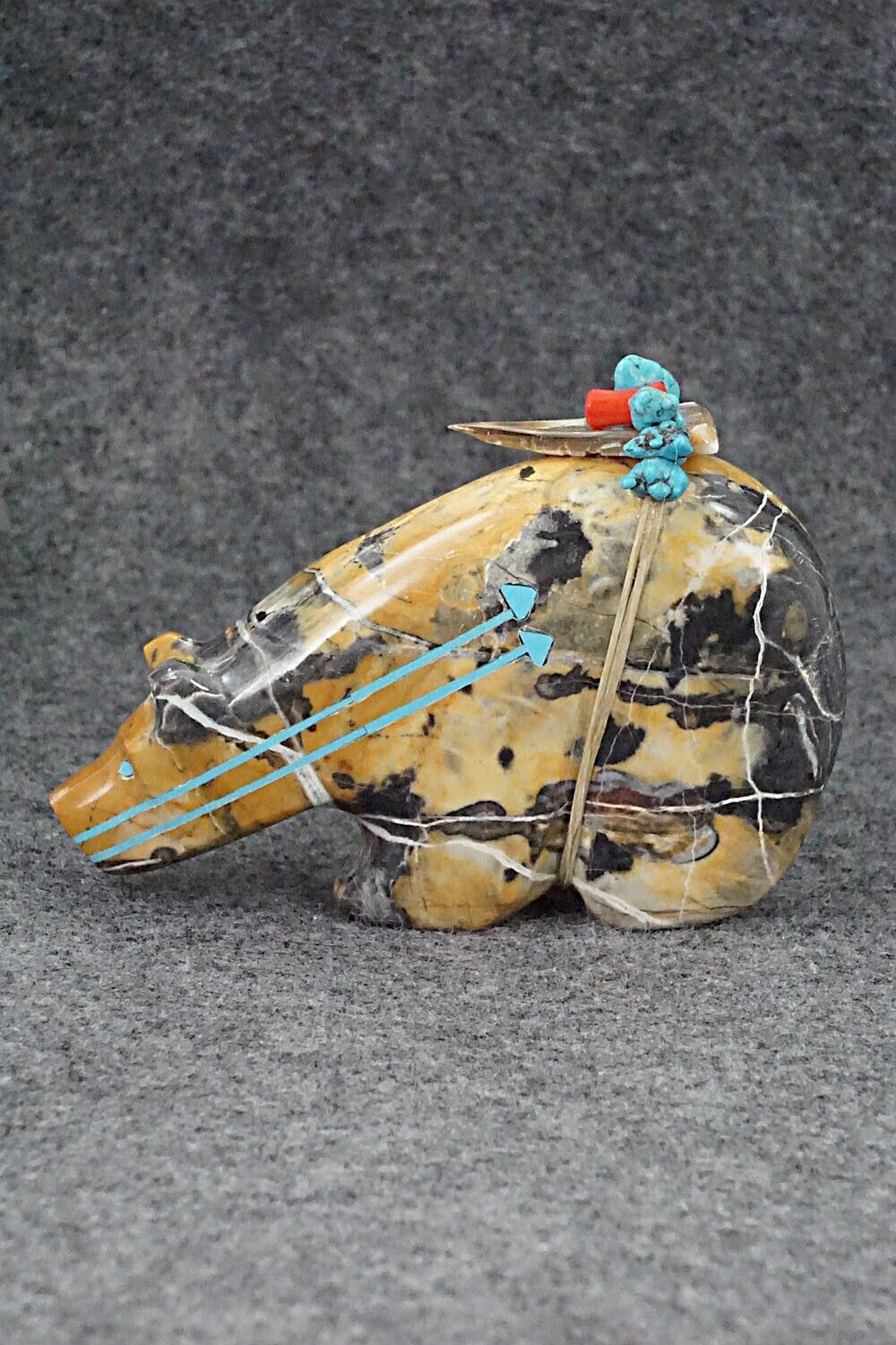 Bear Zuni Fetish Carving - Rodney Laiwakete