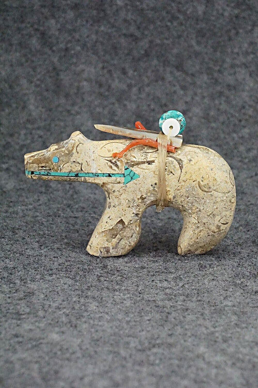 Bear Zuni Fetish Carving - Fernando Laiwakete