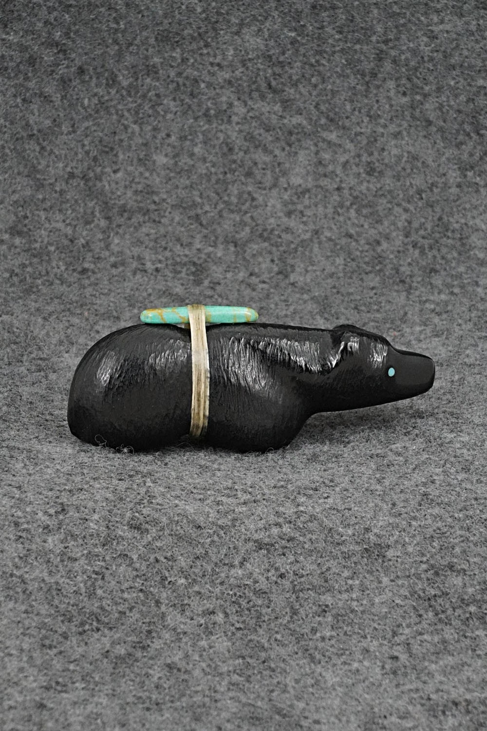 Bear Zuni Fetish Carving - Herbert Halate