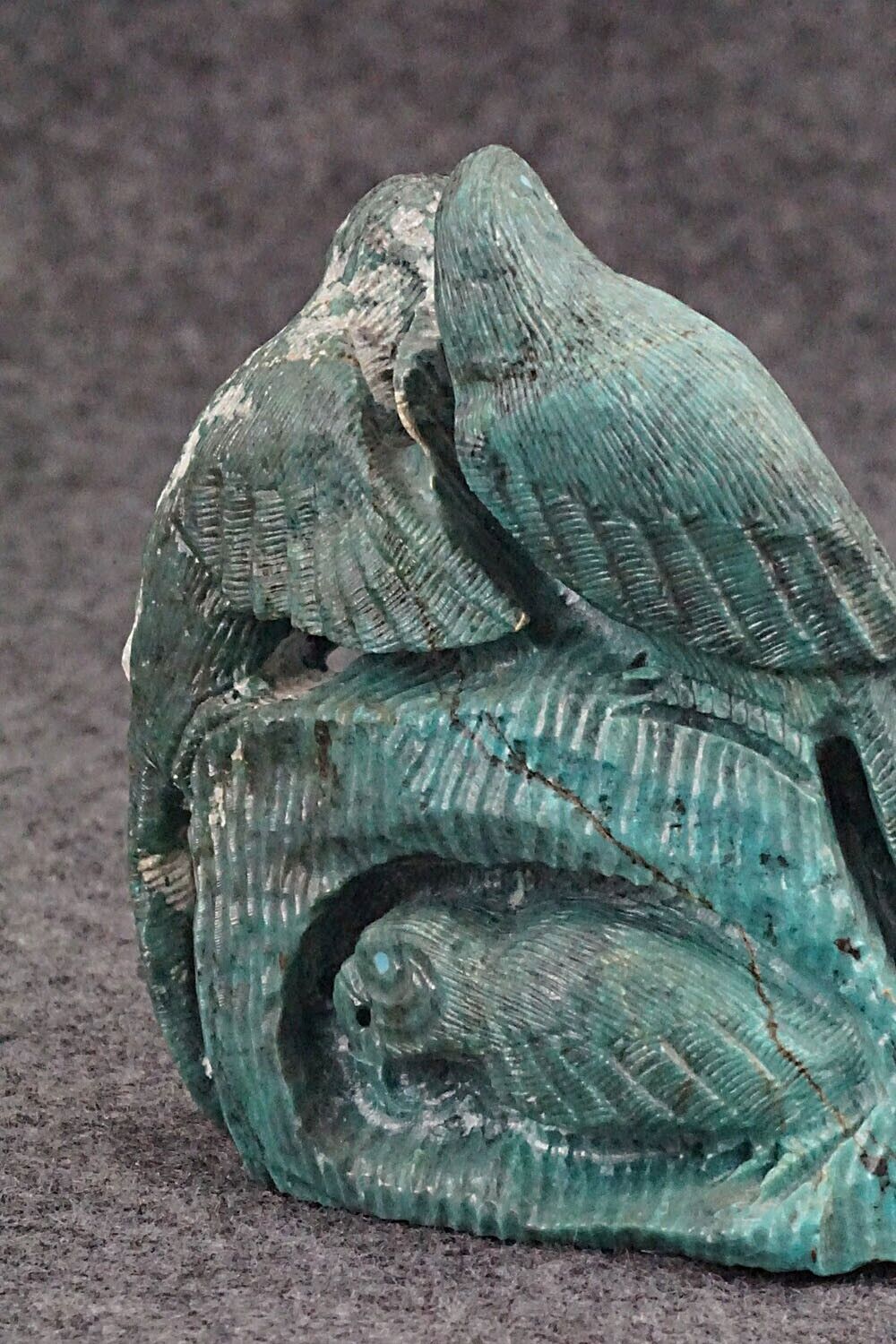 Parrots Zuni Fetish Carving - Colin Weeka