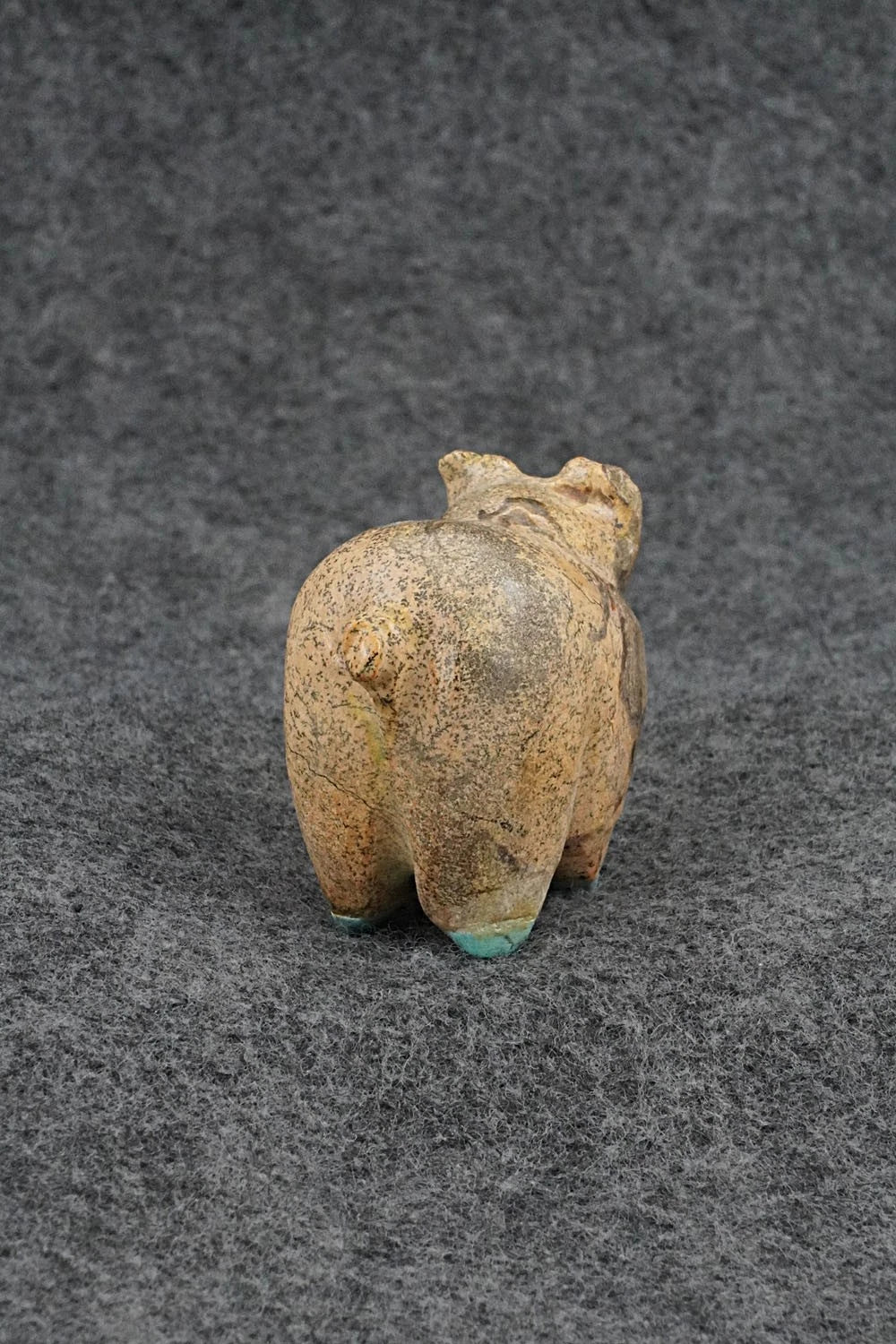 Pig Zuni Fetish Carving - Freddie Leekya
