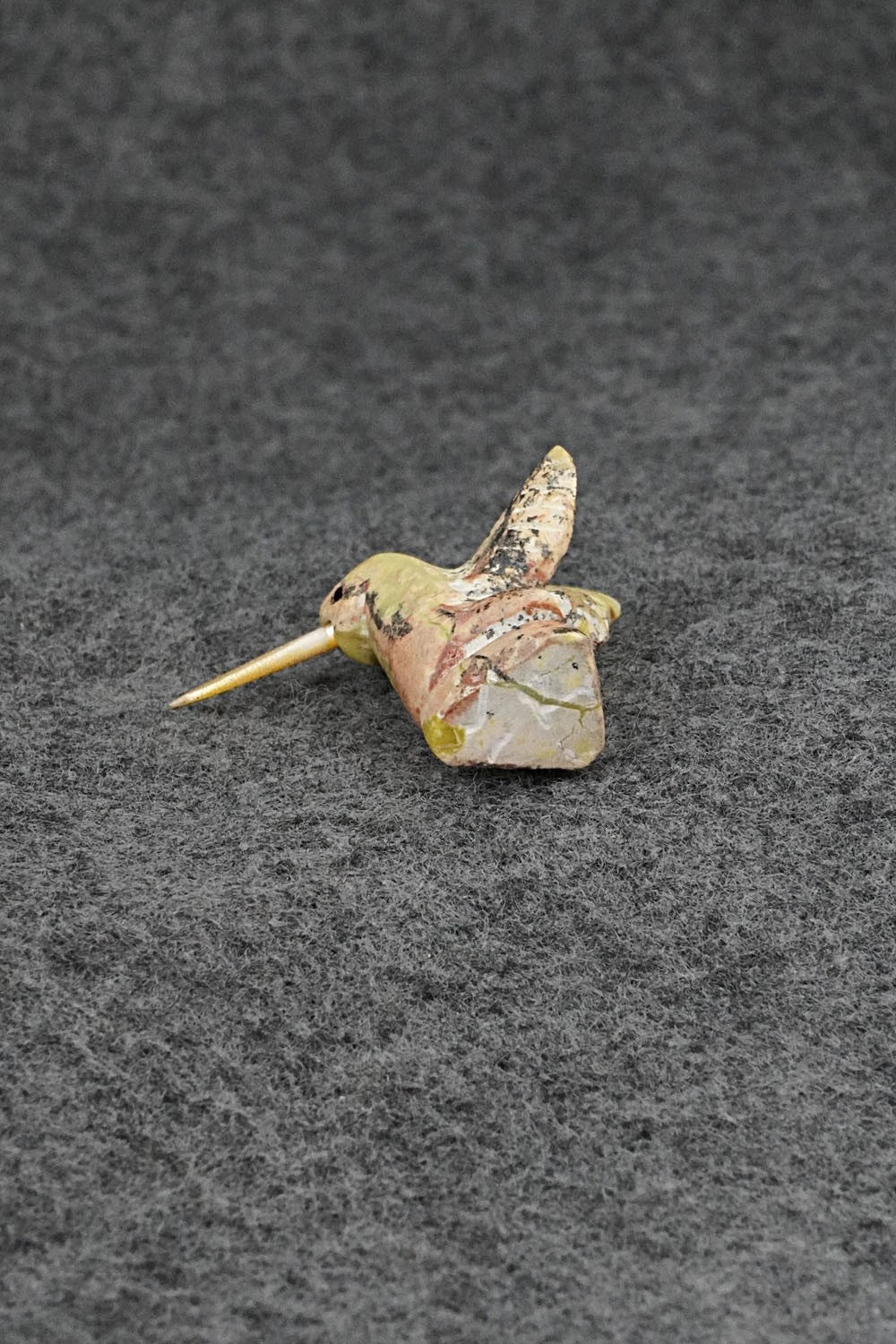 Humming Bird Zuni Fetish Carving - Justin Red Elk