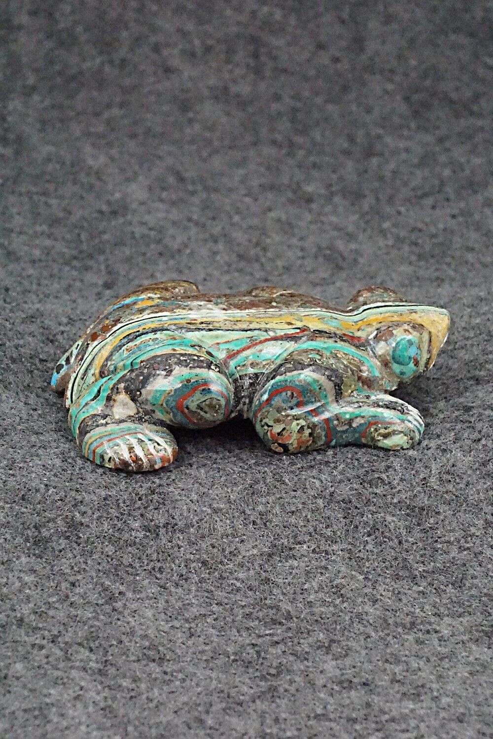 Frog Zuni Fetish Carving - Nelson Yatsatte