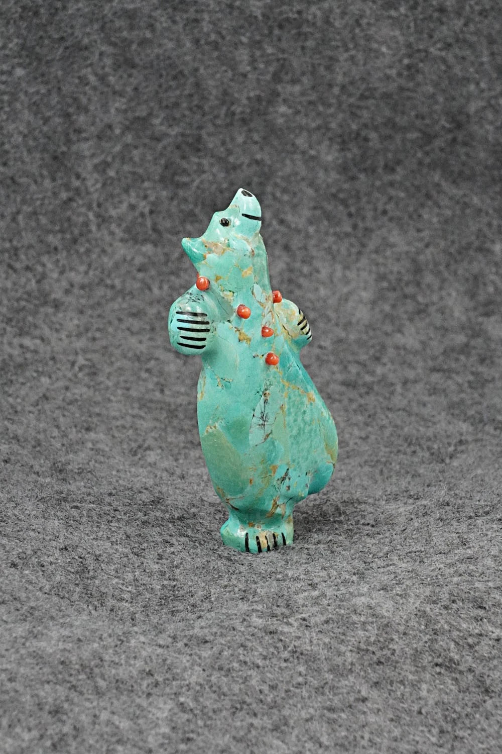 Bear Zuni Fetish Carving - Claudia Peina