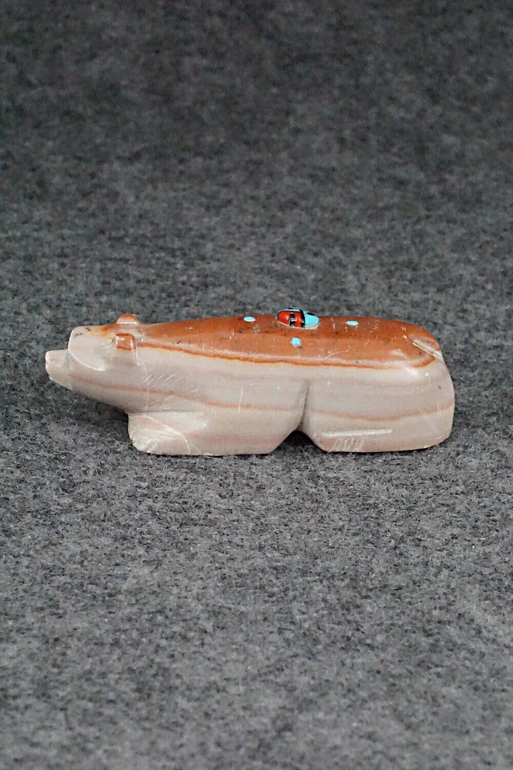 Bear Zuni Fetish Carving - Danette Laate