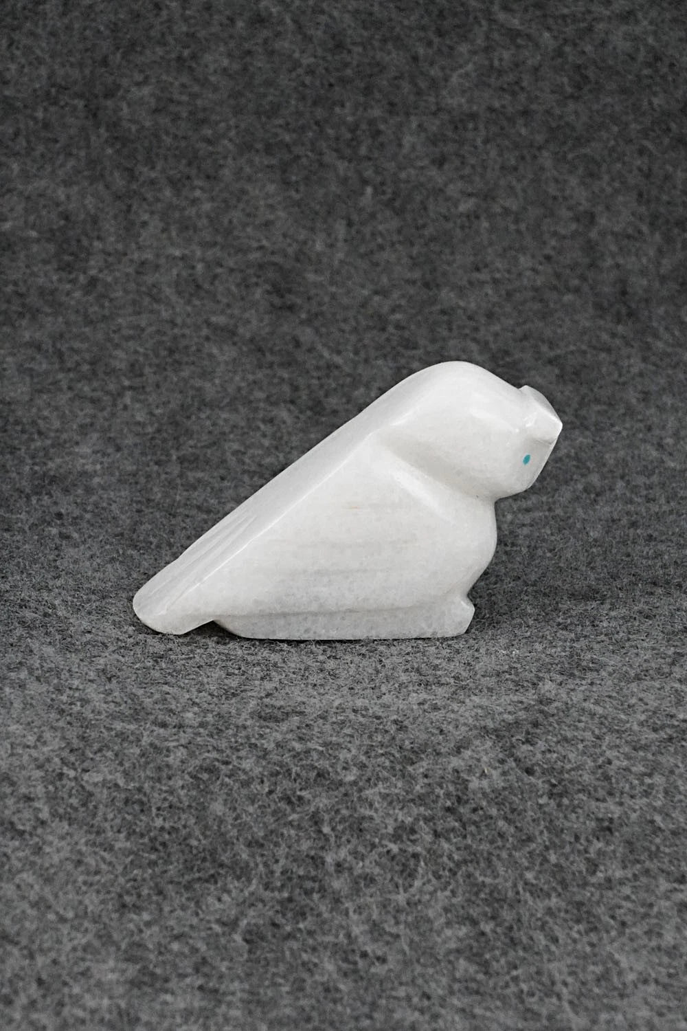 Owl Zuni Fetish Carving - Abby Quam Panteah