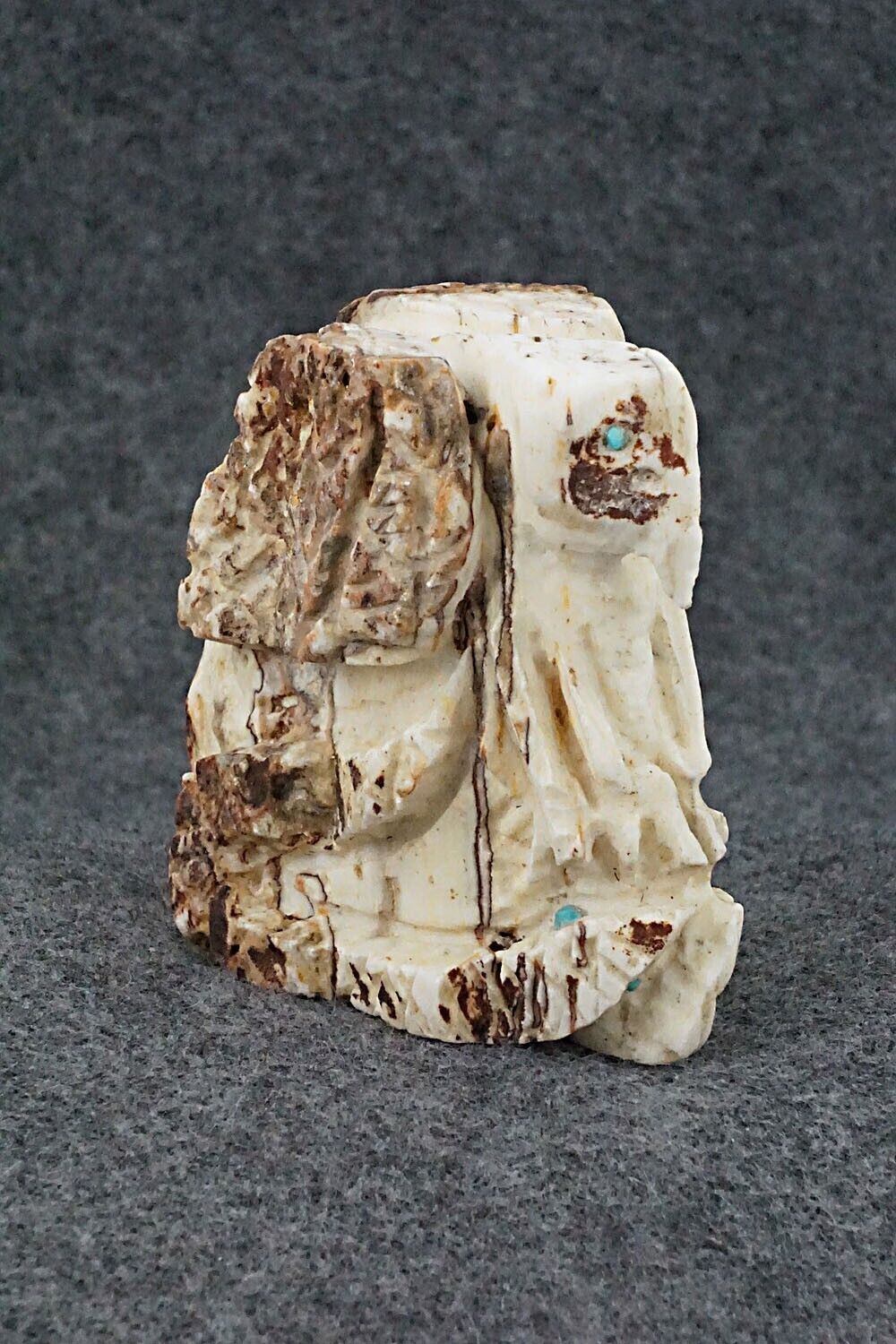 Eagle Zuni Fetish Carving - Wilbert Cheama