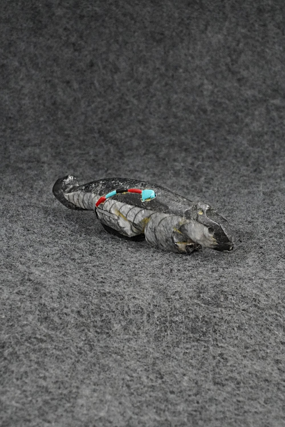 Mountain Lion Zuni Fetish Carving - Danette Laate