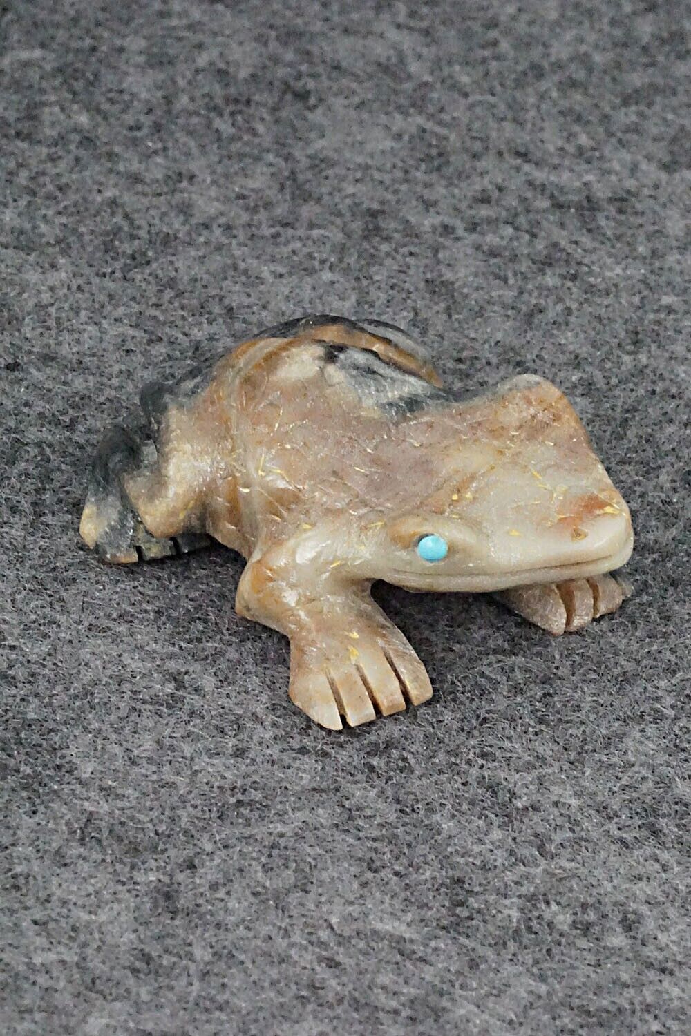 Frog Zuni Fetish Carving - Dana Malani