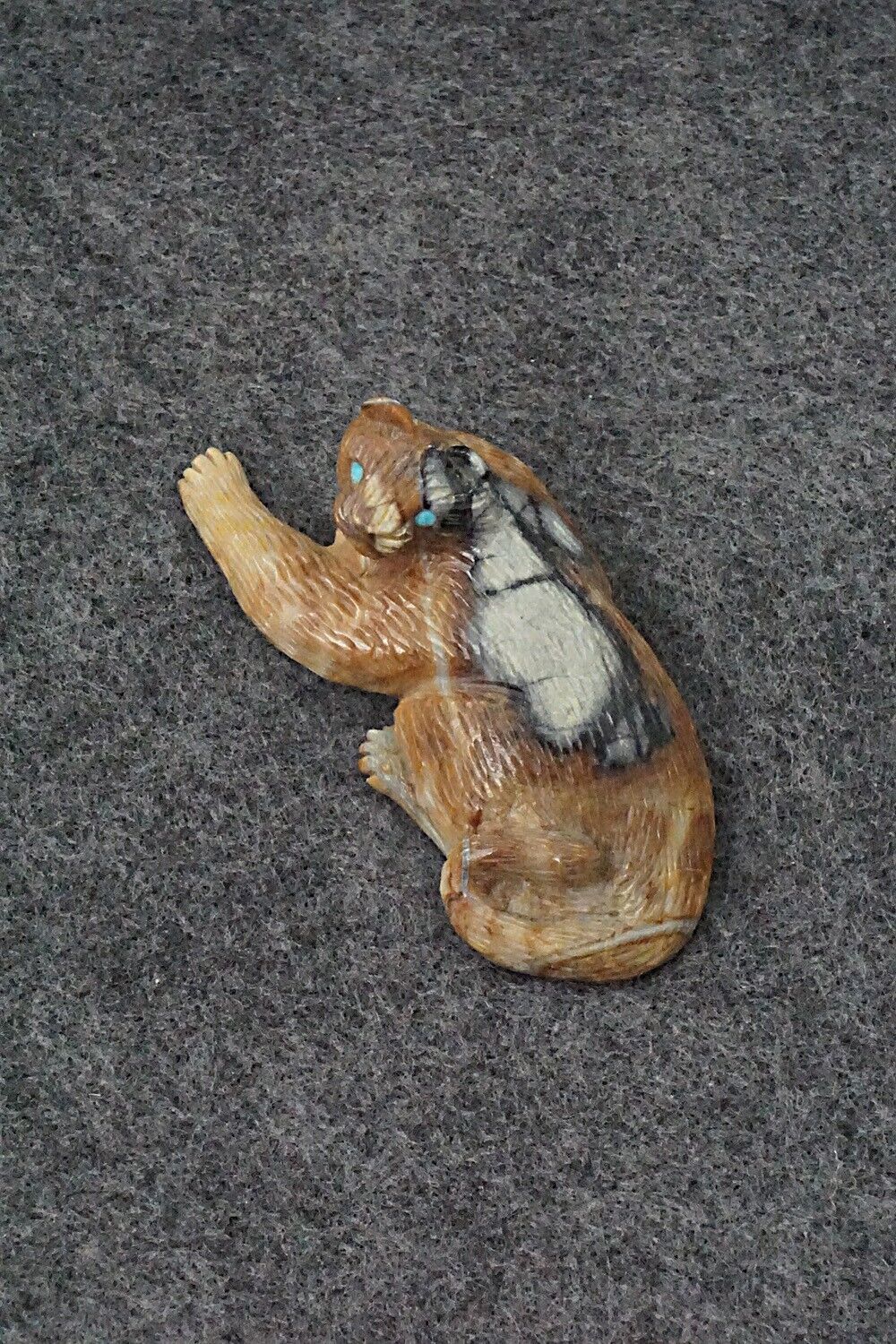 Mountain Lion Zuni Fetish Carving - Lance Cheama