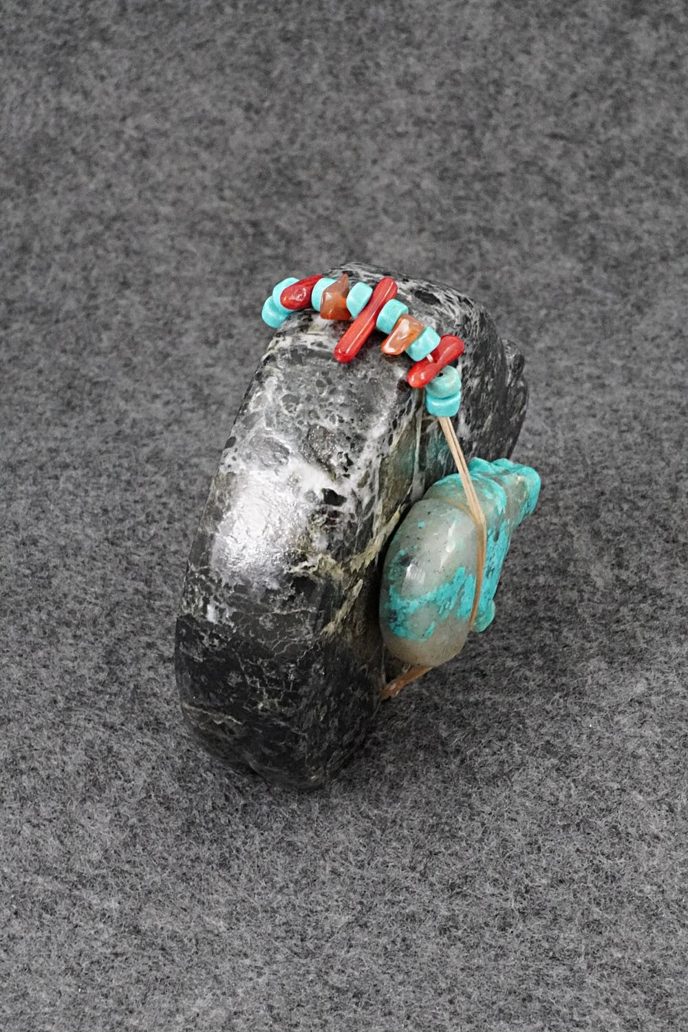 Bear Zuni Fetish Carving - Farlan & Paulette Quam