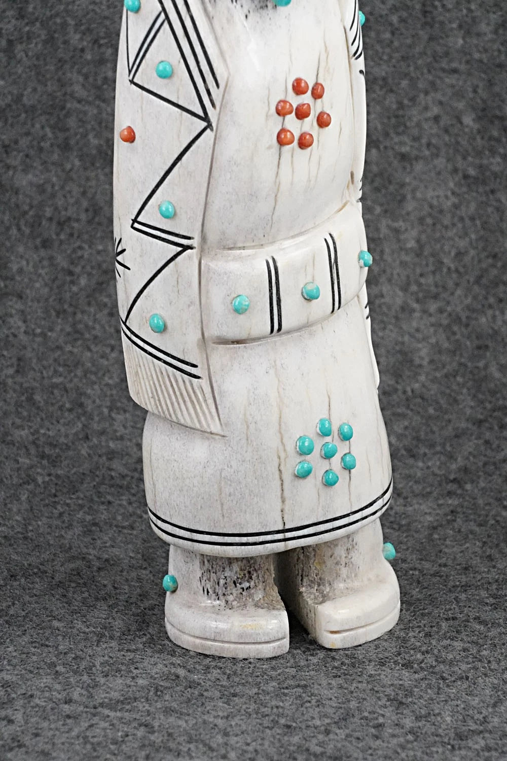 Corn Maiden Zuni Fetish Carving - Claudia Peina