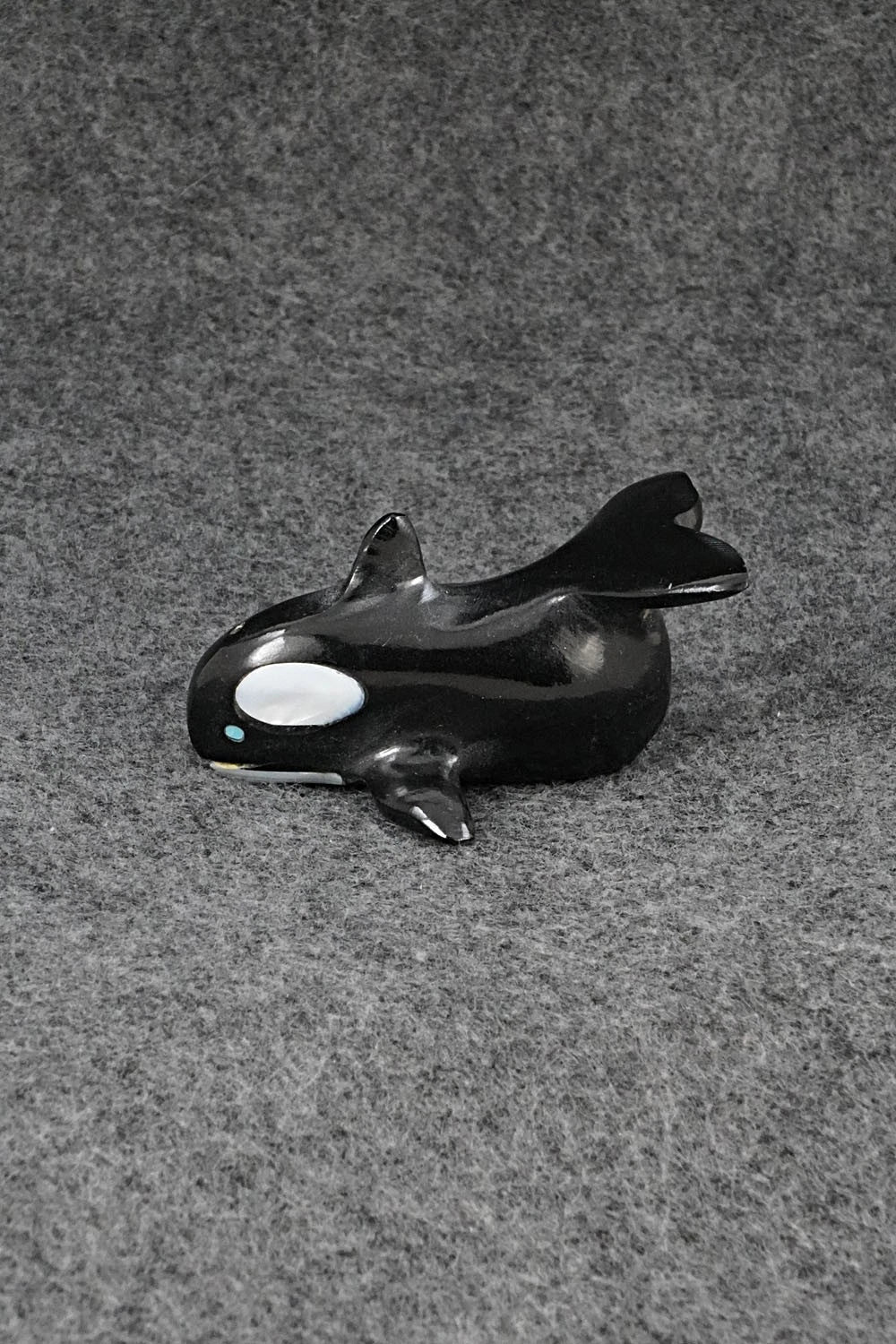 Whale Zuni Fetish Carving - Calvert Bowannie