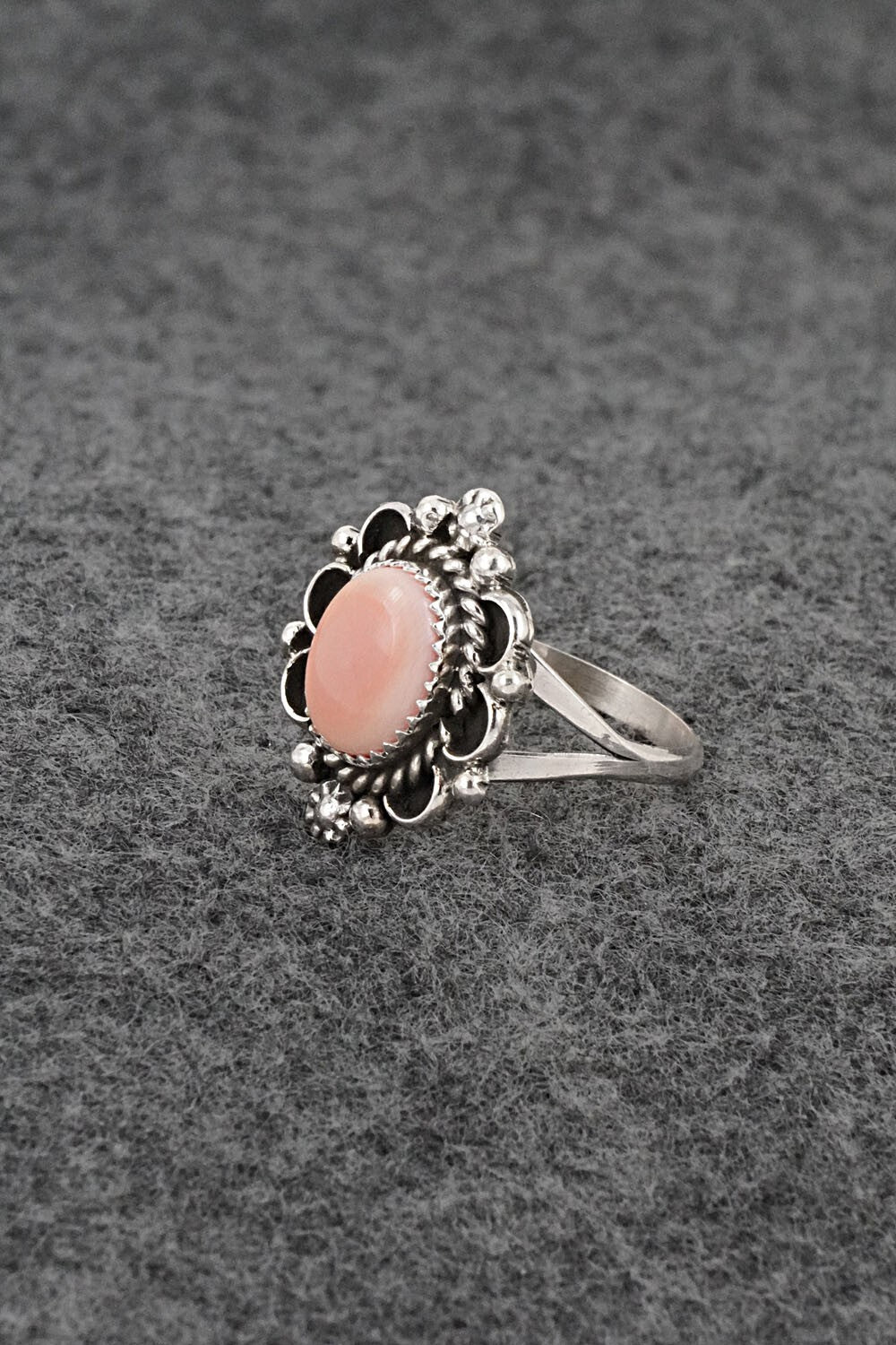 Conch Shell & Sterling Silver Ring - Frieda Martinez - Size 7.5