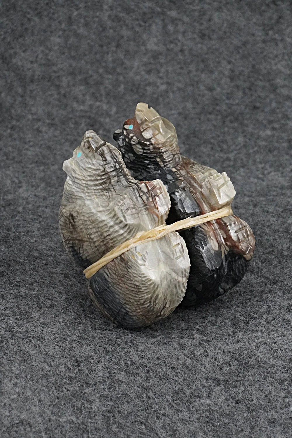 Bear Zuni Fetish Carving - Farlan & Paulette Quam