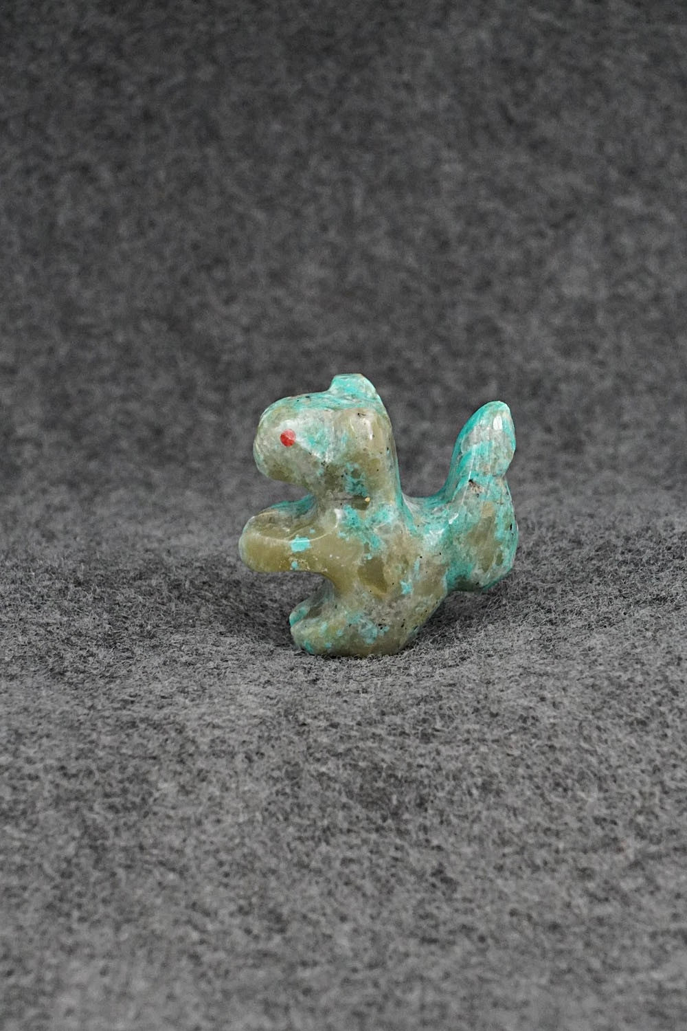 Squirrel Zuni Fetish Carving - Kenric Laiwakete